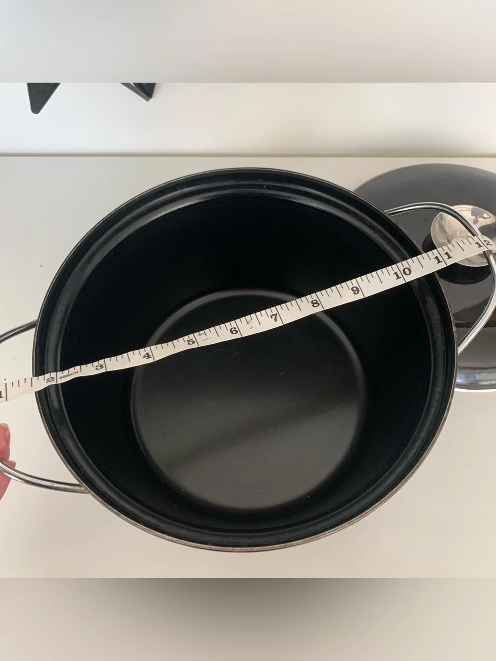 Cathrineholm Lotus Black Enamel Dutch Oven Casserole Pot With Handles and Lid
